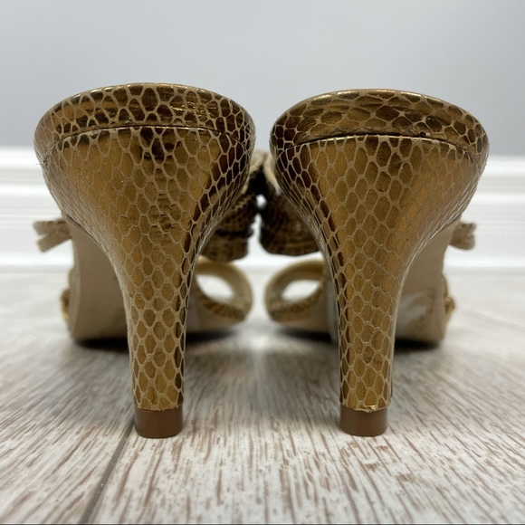 HALSTON HERITAGE 6 gold leather textured mules heels - Picture 3 of 5